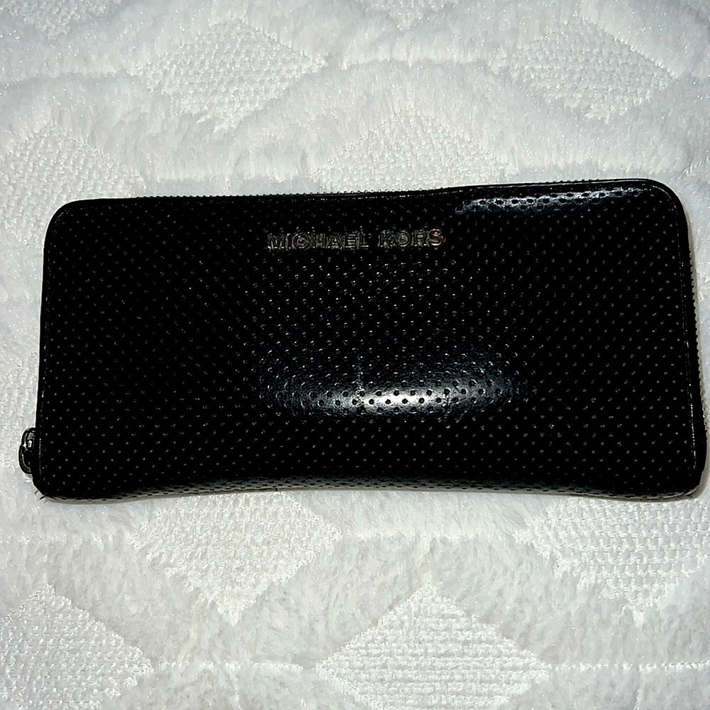 Michael Kors Wallet very soft leather EUC